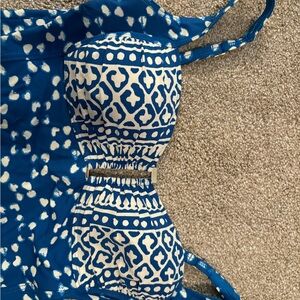 La Blanca size 8 one piece swimsuit